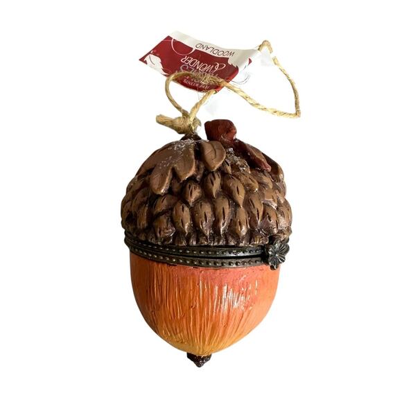 Home Accents Wishes and Wonder Woodland Ornament Nut Pinecone Treasure Box - Picture 5 of 9